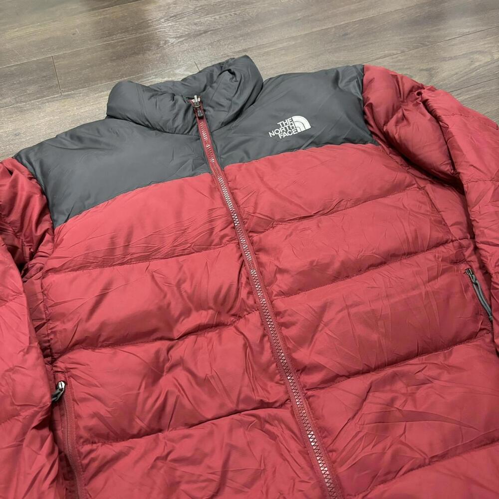 The North Face 700 puffer jacket nuptse M Red Grey